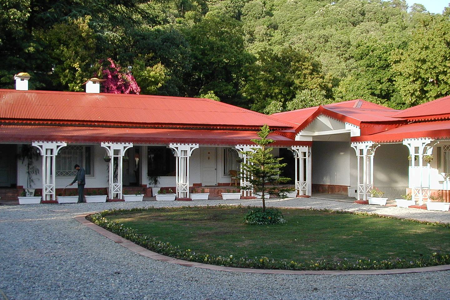 The central courtyard around which many of the guest rooms are arranged. 